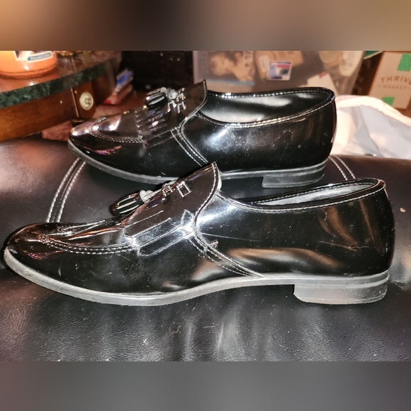 Lord West Tuxedo Loafers w/Tassles - Picture 3 of 6